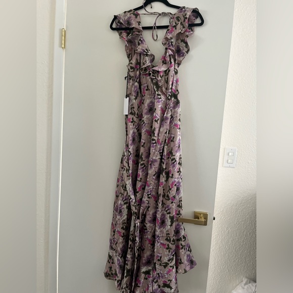 ASTR the Label - Lilac Floral Wrap Dress in Size Large - Picture 3 of 3